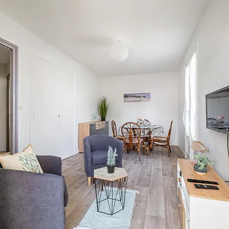 Les Alseides - Appt A 200 M De La Apartment